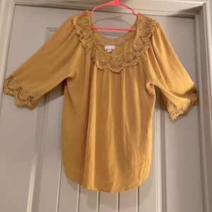 Mustard yellow top